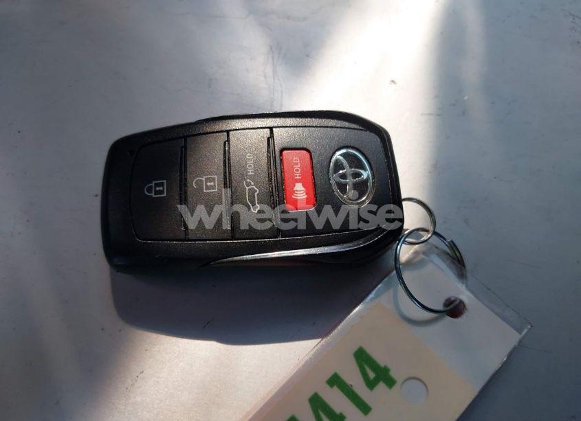 Photo 11 of 2024 Toyota Corolla CROSS XLE (VIN 7MUDAABG0RV102252)