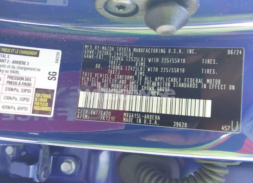 Photo 9 of 2024 Toyota Corolla CROSS XLE (VIN 7MUDAABG0RV102252)