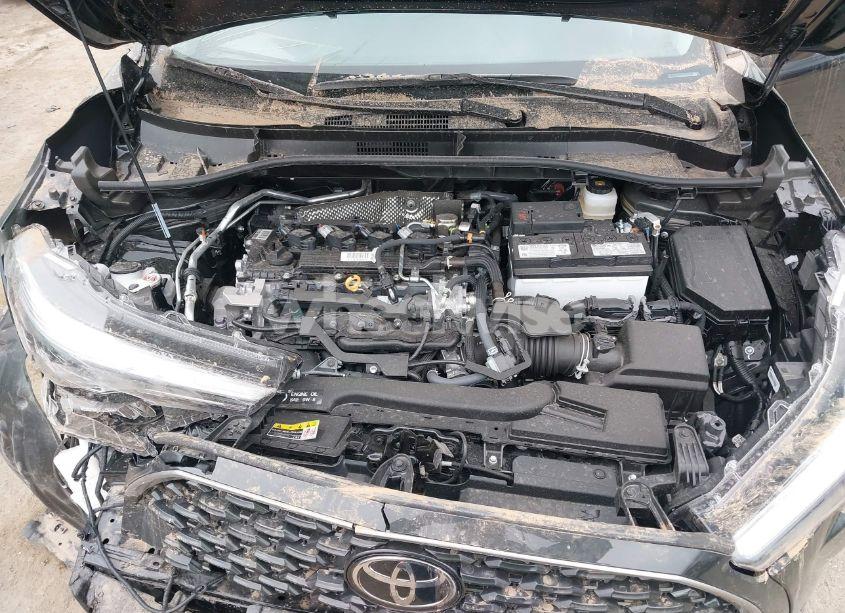 Photo 10 of 2025 Toyota Corolla CROSS XLE (VIN 7MUDAABG0SV121518)