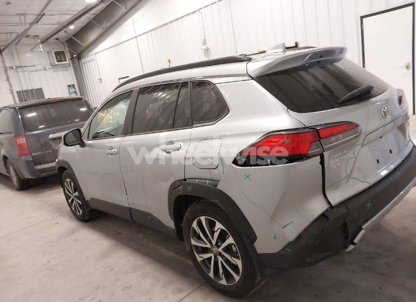 Photo 14 of 2024 Toyota Corolla CROSS XLE (VIN 7MUDAABG1RV107086)