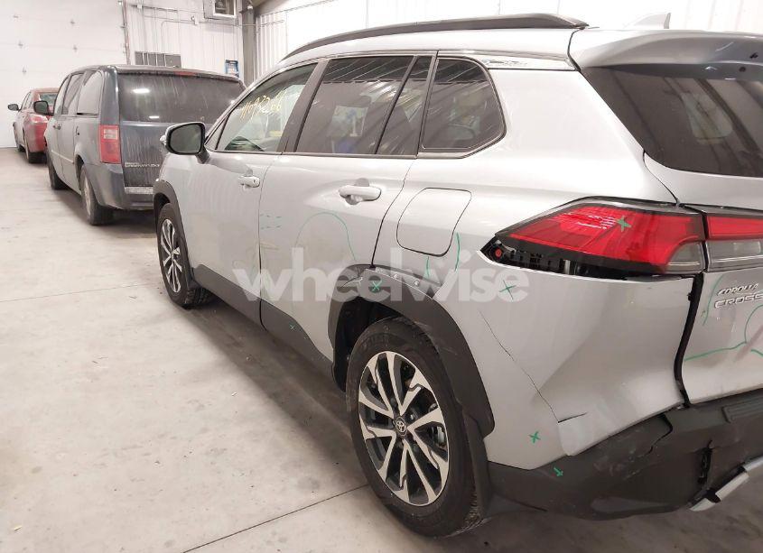 Photo 17 of 2024 Toyota Corolla CROSS XLE (VIN 7MUDAABG1RV107086)