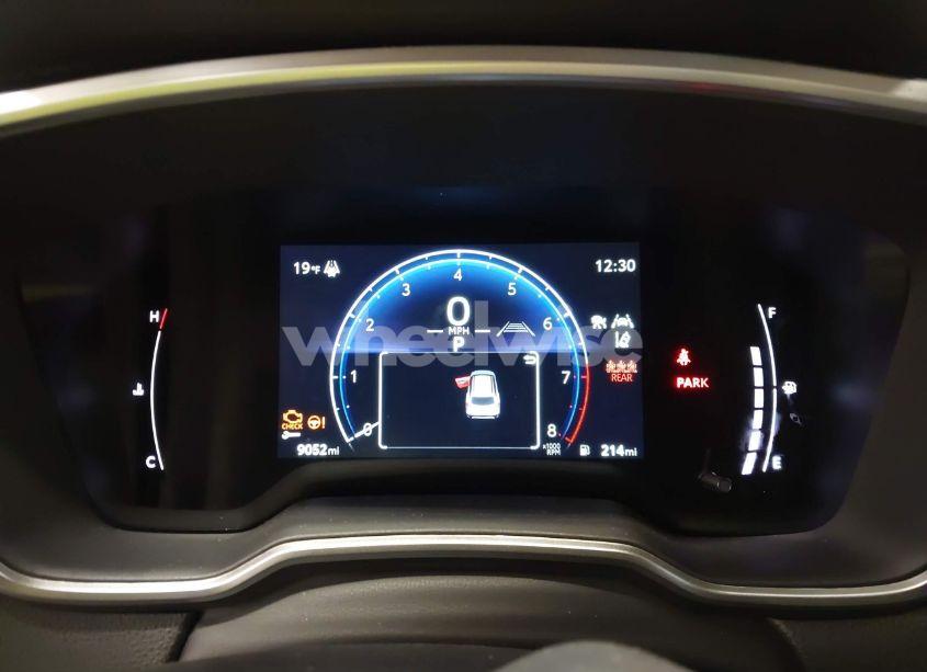 Photo 7 of 2024 Toyota Corolla CROSS XLE (VIN 7MUDAABG1RV107086)