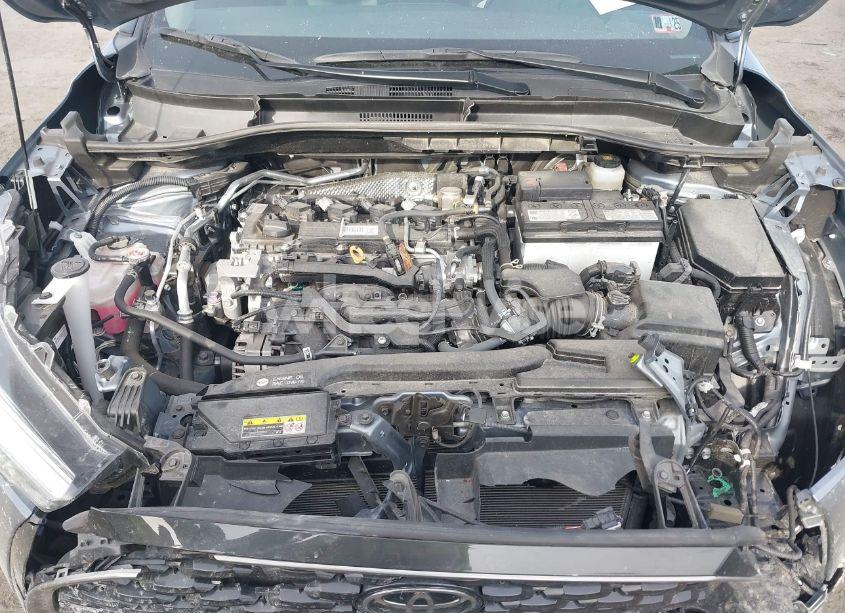 Photo 10 of 2023 Toyota Corolla CROSS XLE (VIN 7MUDAABG2PV070840)