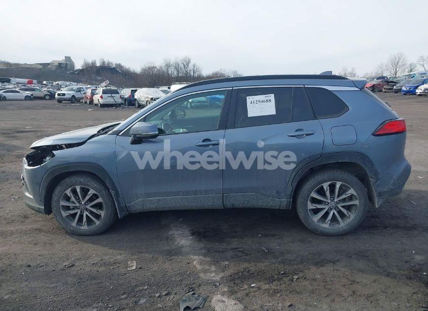 Photo 14 of 2023 Toyota Corolla CROSS XLE (VIN 7MUDAABG2PV070840)