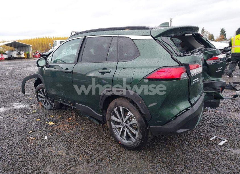 Photo 3 of 2023 Toyota Corolla CROSS XLE (VIN 7MUDAABG2PV073950)