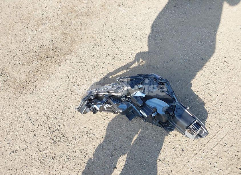 Photo 12 of 2024 Toyota Corolla CROSS XLE (VIN 7MUDAABG3RV110717)