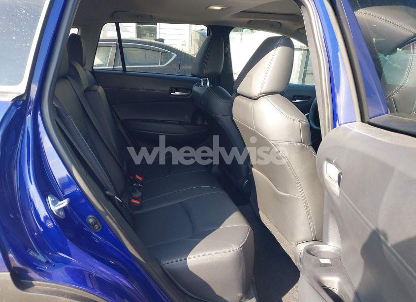 Photo 8 of 2024 Toyota Corolla CROSS XLE (VIN 7MUDAABG3RV110717)