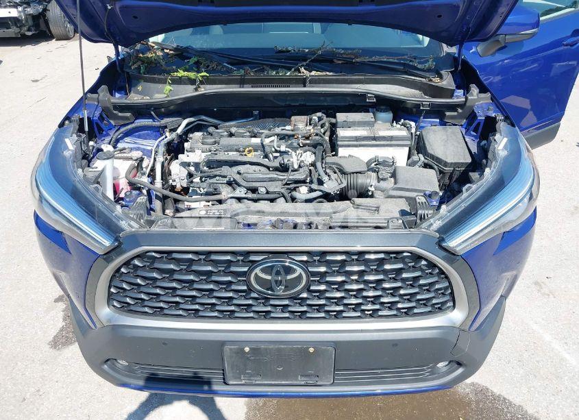 Photo 10 of 2022 Toyota Corolla CROSS XLE (VIN 7MUDAABG4NV004836)