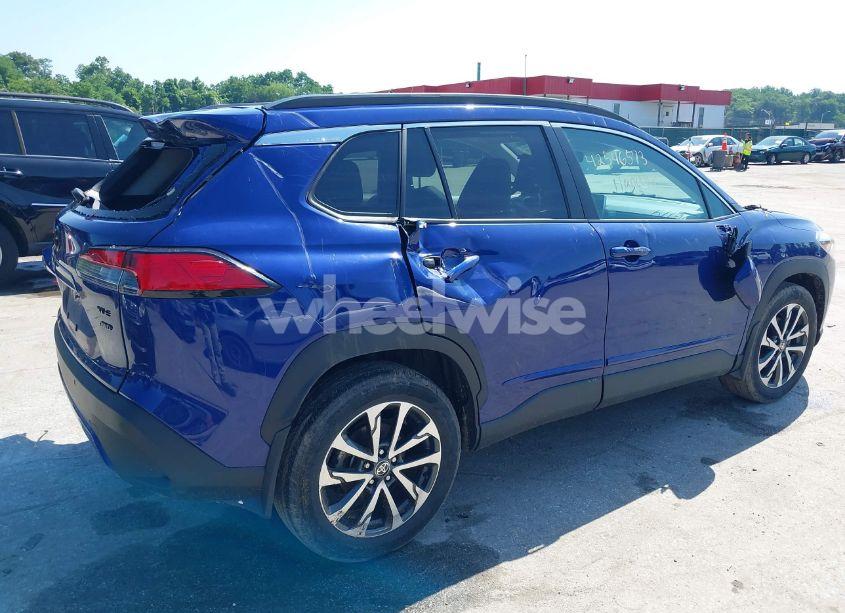 Photo 17 of 2022 Toyota Corolla CROSS XLE (VIN 7MUDAABG4NV004836)