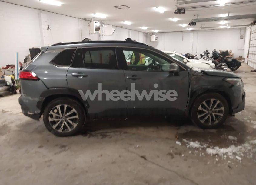 Photo 13 of 2023 Toyota Corolla CROSS XLE (VIN 7MUDAABG4PV049830)