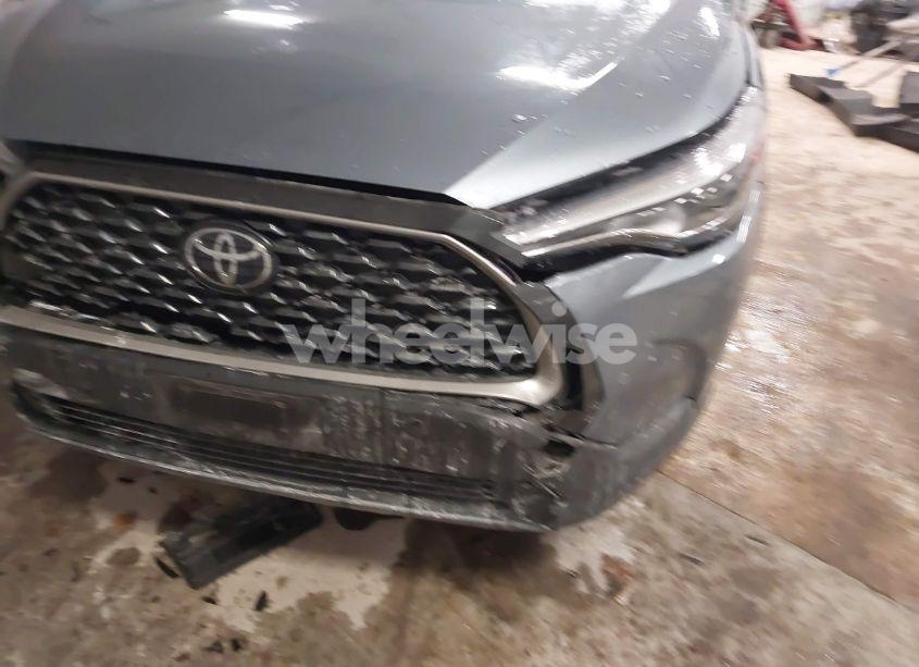 Photo 6 of 2023 Toyota Corolla CROSS XLE (VIN 7MUDAABG4PV049830)