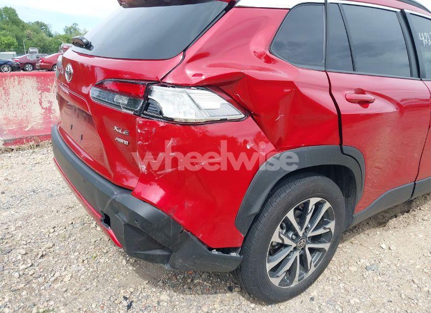 Photo 18 of 2024 Toyota Corolla CROSS XLE (VIN 7MUDAABG4RV119507)