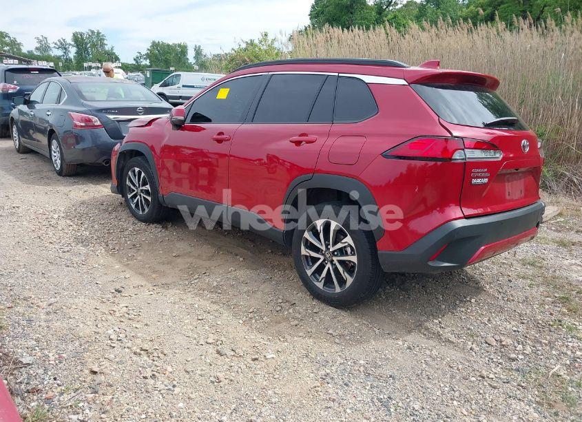 Photo 3 of 2024 Toyota Corolla CROSS XLE (VIN 7MUDAABG4RV119507)