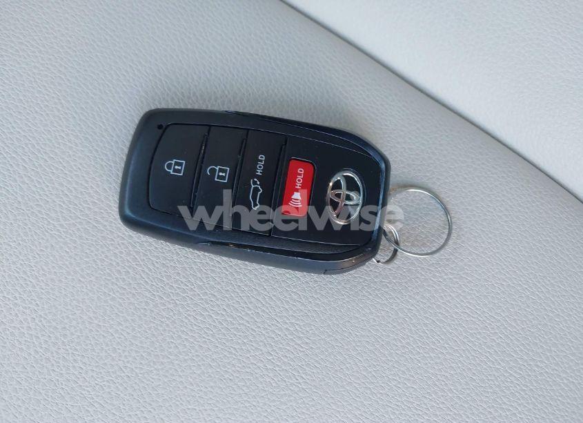 Photo 11 of 2023 Toyota Corolla CROSS XLE (VIN 7MUDAABG5PV075658)