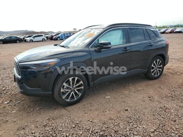 Photo 12 of 2025 TOYOTA COROLLA CROSS XLE (VIN 7MUDAABG5SV140565)