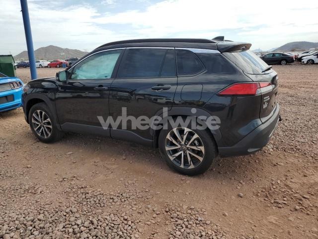 Photo 2 of 2025 TOYOTA COROLLA CROSS XLE (VIN 7MUDAABG5SV140565)