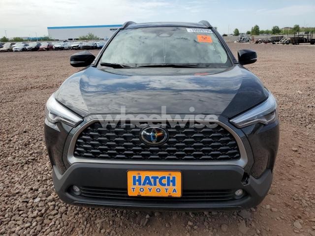 Photo 3 of 2025 TOYOTA COROLLA CROSS XLE (VIN 7MUDAABG5SV140565)