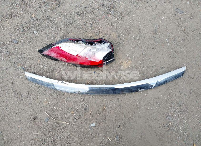 Photo 12 of 2022 Toyota Corolla CROSS XLE (VIN 7MUDAABG6NV030600)