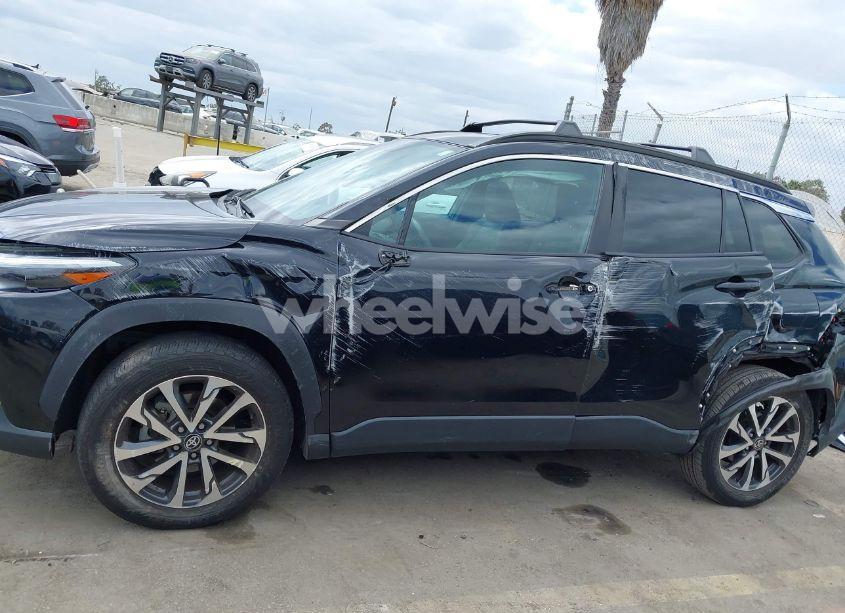 Photo 15 of 2022 Toyota Corolla CROSS XLE (VIN 7MUDAABG6NV030600)