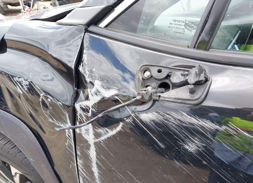 Photo 22 of 2022 Toyota Corolla CROSS XLE (VIN 7MUDAABG6NV030600)