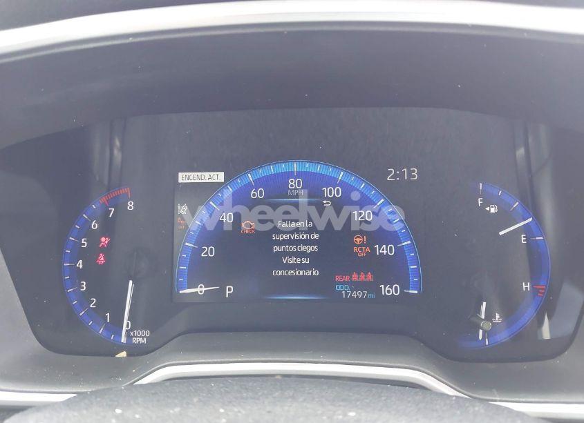 Photo 7 of 2022 Toyota Corolla CROSS XLE (VIN 7MUDAABG6NV030600)