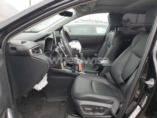 Photo 9 of 2023 TOYOTA COROLLA CROSS XLE (VIN 7MUDAABG6PV048792)