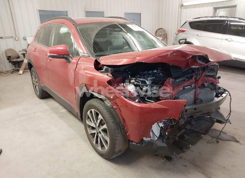 2023 Toyota Corolla CROSS XLE (VIN 7MUDAABG6PV063342) main photo