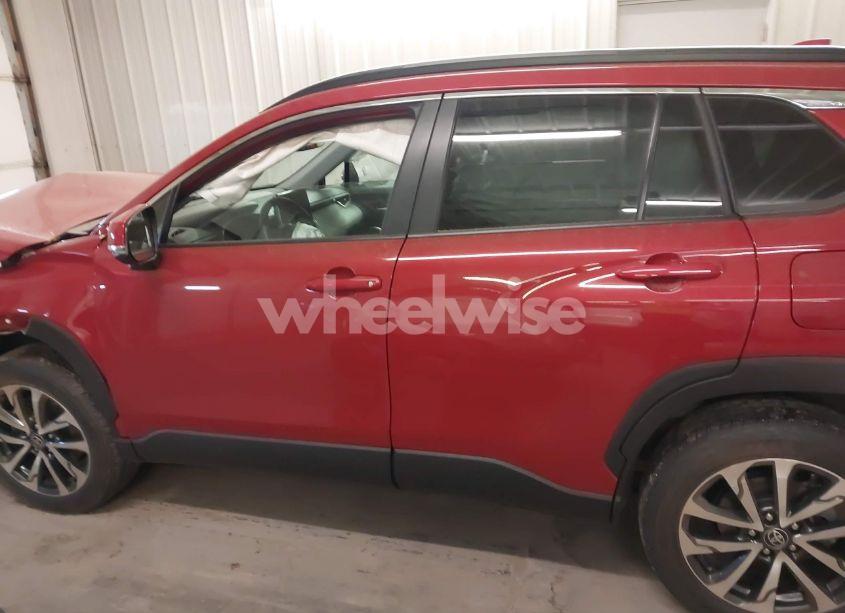 Photo 14 of 2023 Toyota Corolla CROSS XLE (VIN 7MUDAABG6PV063342)