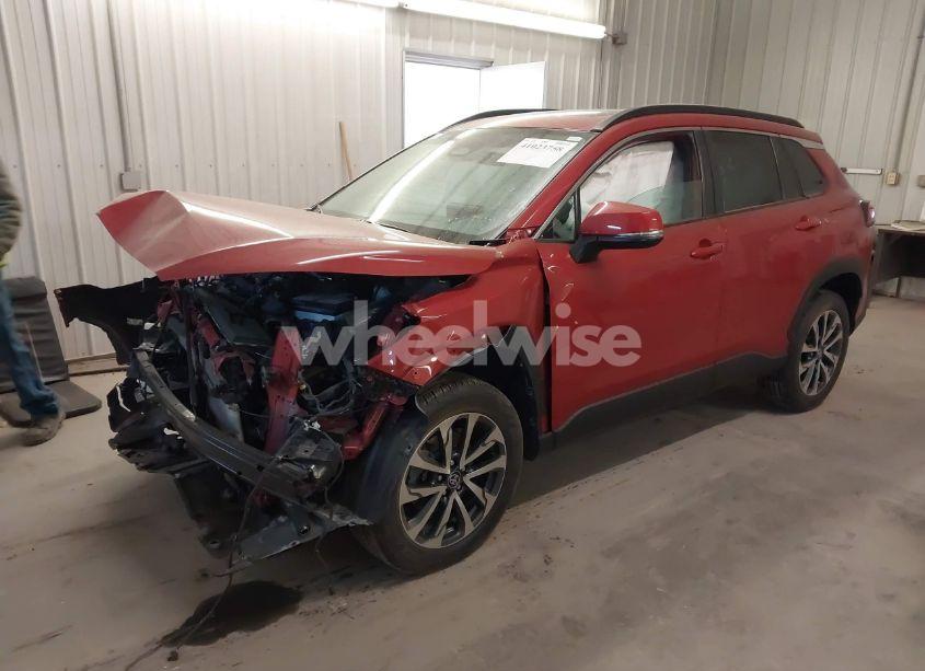 Photo 2 of 2023 Toyota Corolla CROSS XLE (VIN 7MUDAABG6PV063342)