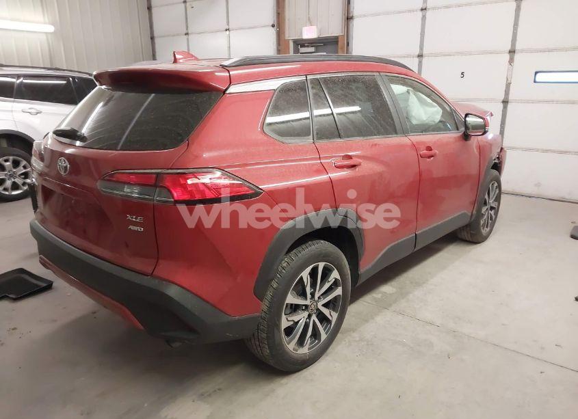 Photo 4 of 2023 Toyota Corolla CROSS XLE (VIN 7MUDAABG6PV063342)