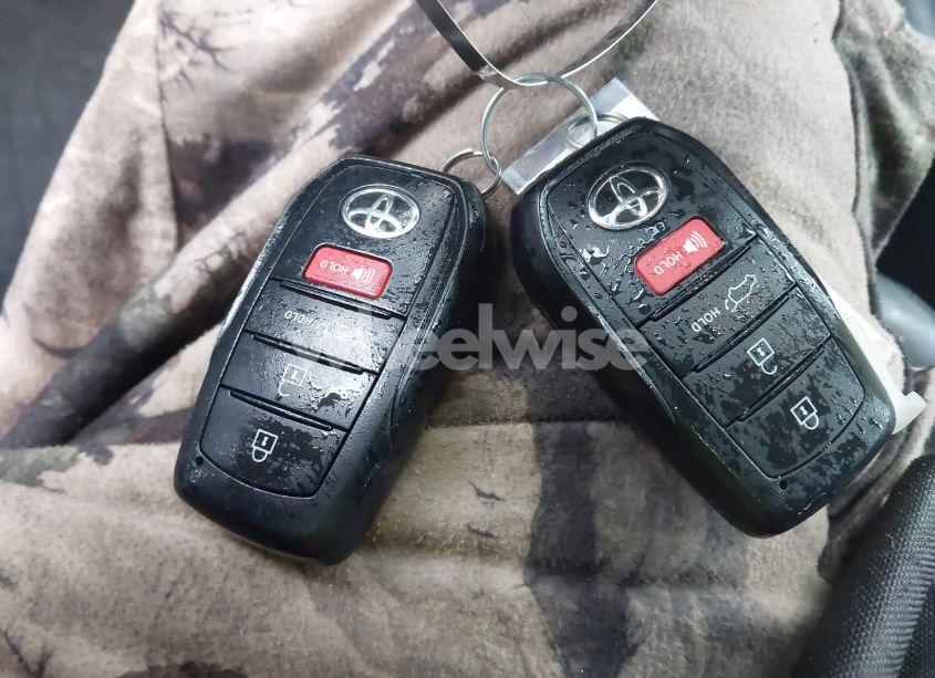 Photo 11 of 2023 Toyota Corolla CROSS XLE (VIN 7MUDAABG6PV068573)