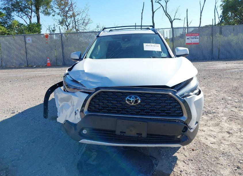 Photo 12 of 2022 Toyota Corolla CROSS XLE (VIN 7MUDAABG7NV029567)