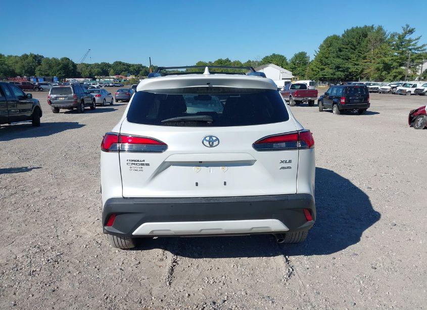 Photo 16 of 2022 Toyota Corolla CROSS XLE (VIN 7MUDAABG7NV029567)