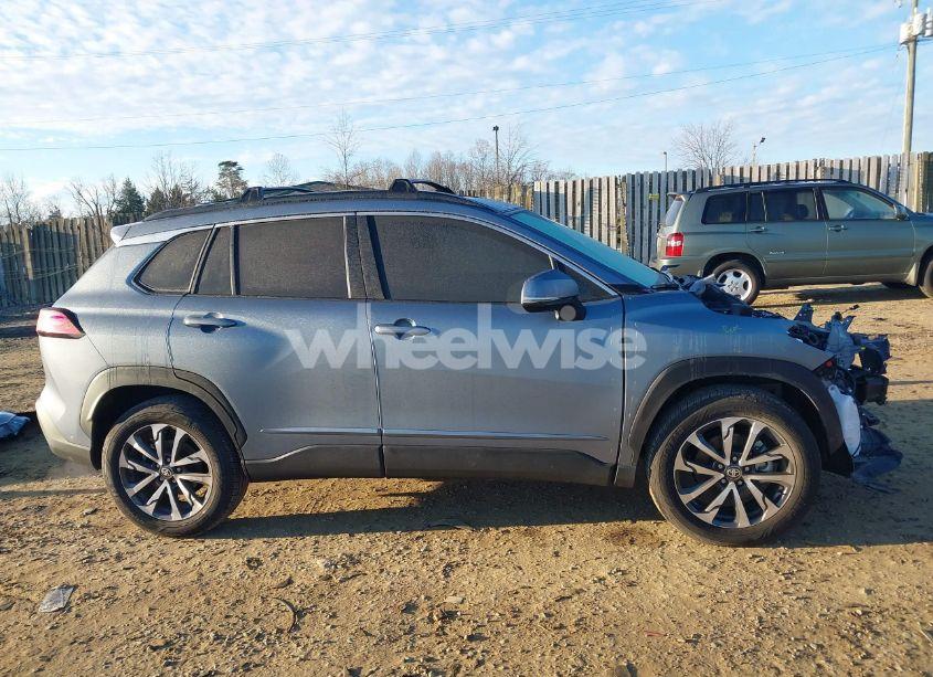 Photo 14 of 2024 Toyota Corolla CROSS XLE (VIN 7MUDAABG7RV095221)