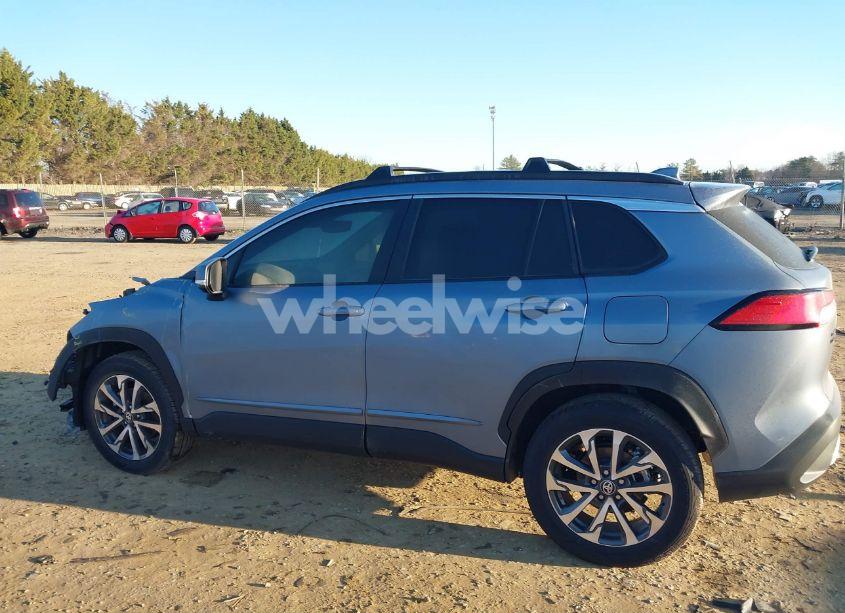 Photo 15 of 2024 Toyota Corolla CROSS XLE (VIN 7MUDAABG7RV095221)