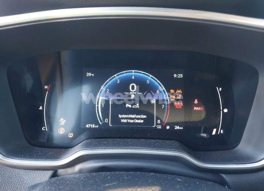 Photo 7 of 2024 Toyota Corolla CROSS XLE (VIN 7MUDAABG7RV095221)