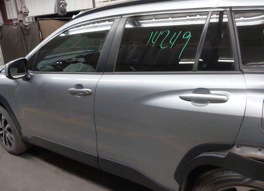 Photo 14 of 2022 Toyota Corolla CROSS XLE (VIN 7MUDAABG8NV022529)