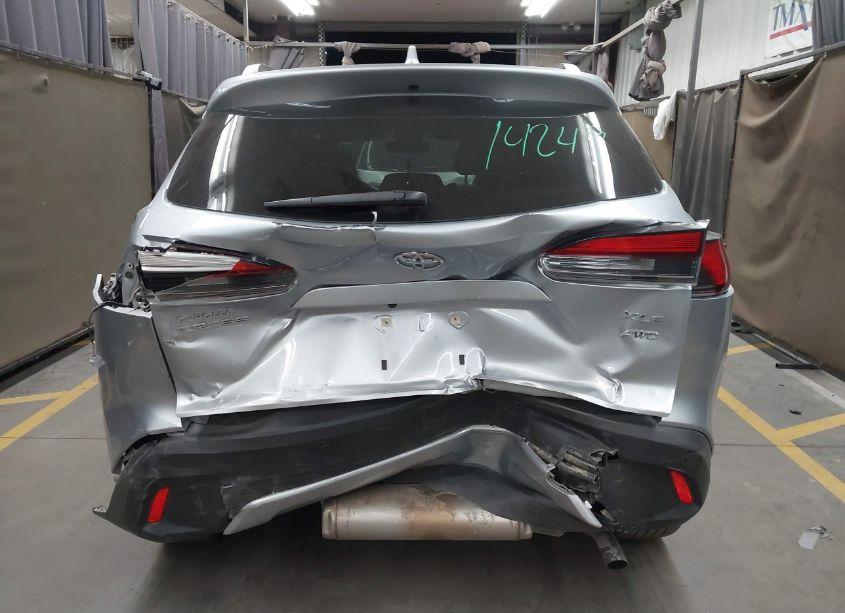 Photo 16 of 2022 Toyota Corolla CROSS XLE (VIN 7MUDAABG8NV022529)