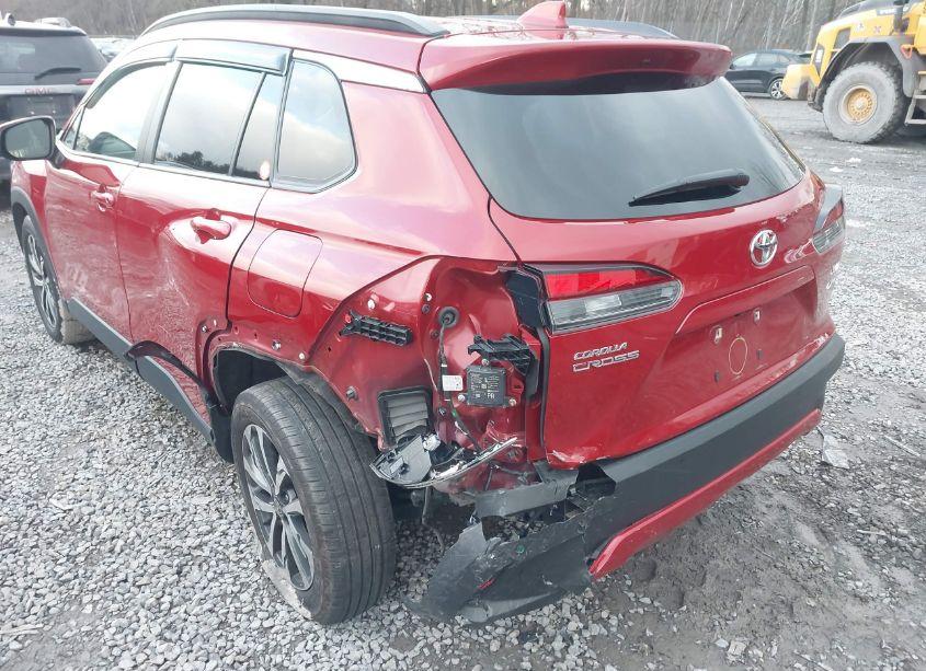 Photo 6 of 2022 Toyota Corolla CROSS XLE (VIN 7MUDAABG8NV035510)