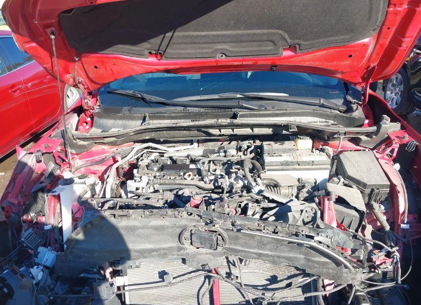 Photo 10 of 2022 Toyota Corolla CROSS XLE (VIN 7MUDAABG8NV042196)