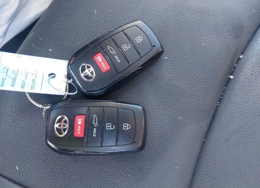 Photo 11 of 2022 Toyota Corolla CROSS XLE (VIN 7MUDAABG8NV042196)