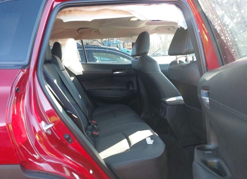 Photo 8 of 2022 Toyota Corolla CROSS XLE (VIN 7MUDAABG8NV042196)