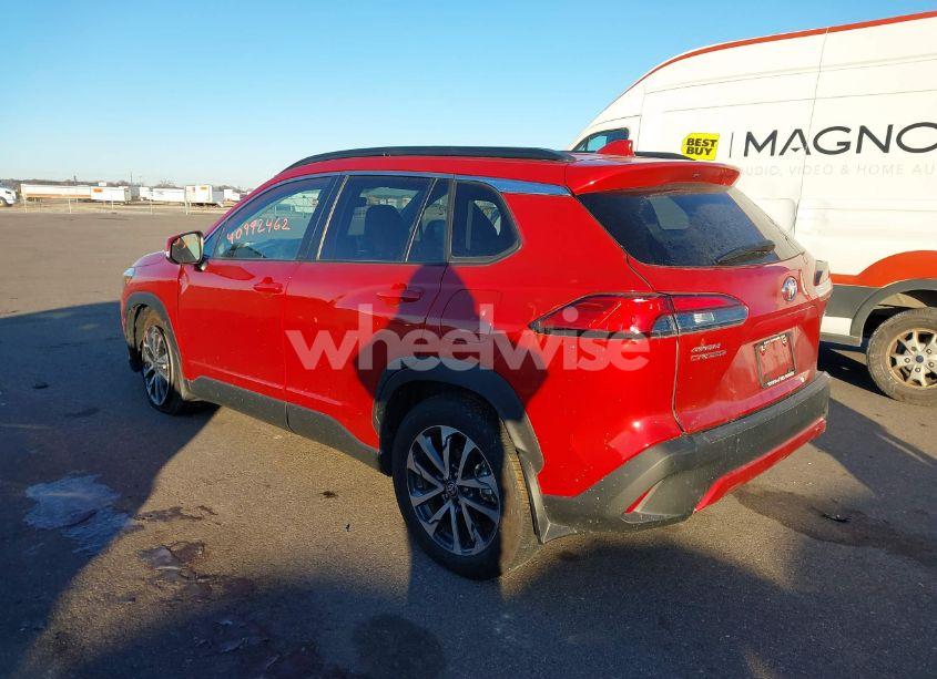 Photo 3 of 2023 Toyota Corolla CROSS XLE (VIN 7MUDAABG8PV059065)