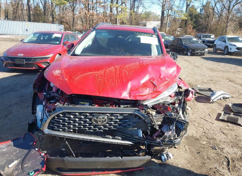 Photo 12 of 2024 Toyota Corolla CROSS XLE (VIN 7MUDAABG8RV097303)