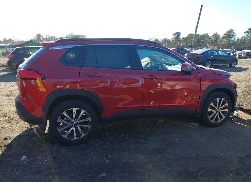 Photo 13 of 2024 Toyota Corolla CROSS XLE (VIN 7MUDAABG8RV097303)