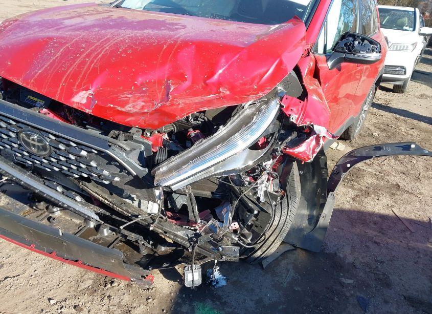 Photo 6 of 2024 Toyota Corolla CROSS XLE (VIN 7MUDAABG8RV097303)