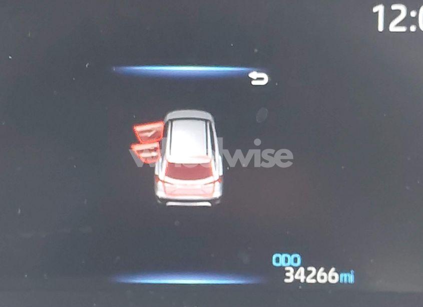 Photo 14 of 2022 Toyota Corolla CROSS XLE (VIN 7MUDAABG9NV033863)