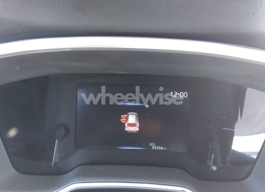 Photo 7 of 2022 Toyota Corolla CROSS XLE (VIN 7MUDAABG9NV033863)