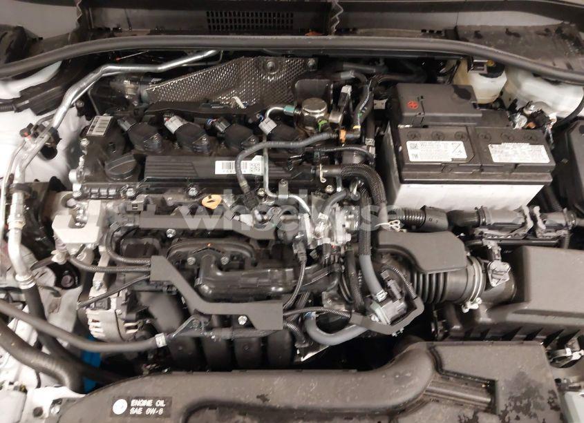 Photo 10 of 2024 Toyota Corolla CROSS XLE (VIN 7MUDAABG9RV089291)