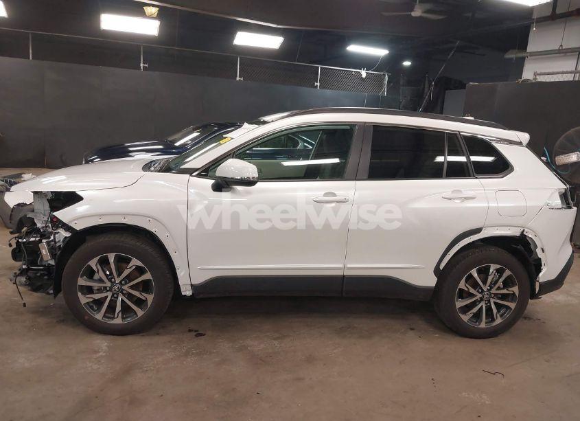 Photo 15 of 2024 Toyota Corolla CROSS XLE (VIN 7MUDAABG9RV089291)